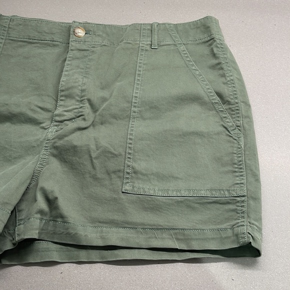 Banana Republic Shorts - Picture 4 of 7
